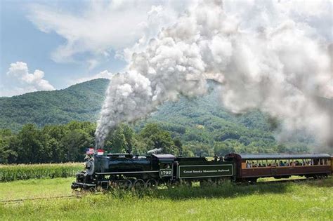 Smoky Mountains Train Rides | Smoky Mountains in NC