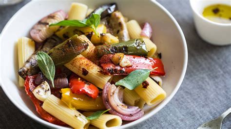 SHOP 'n SAVE - Recipe: Rigatoni With Grilled Vegetables