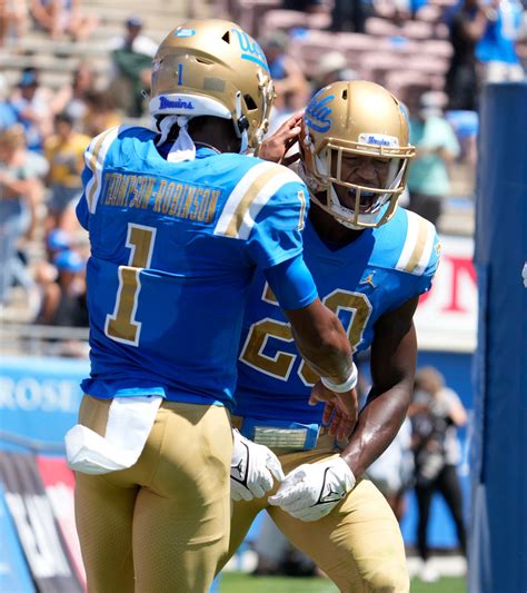 Zach Charbonnet, UCLA run through Hawai’i in season opener – Daily News