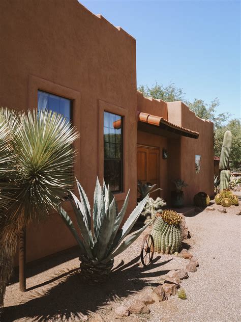 White Stallion Ranch in Tucson, Arizona - Julia Lundin