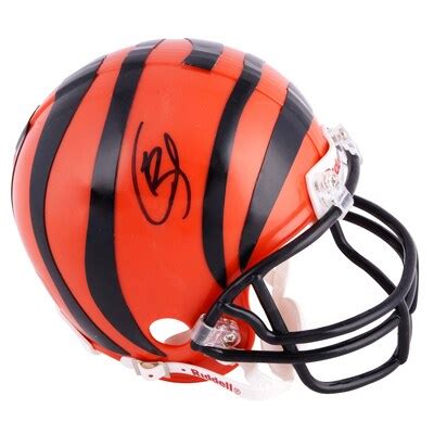 Giovani Bernard Cincinnati Bengals Autographed Riddell Mini Helmet ...