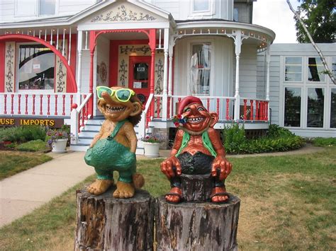 Mount Horeb, WI : The "Troll Capital of the World", Main Street is ...