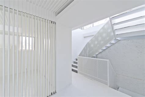 Gallery of Beijing Hutong House Renovation / ARCHSTUDIO - 17