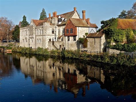 Archbishop's Palace, Maidstone, by the Medway | England, Maidstone, Wonders of the world