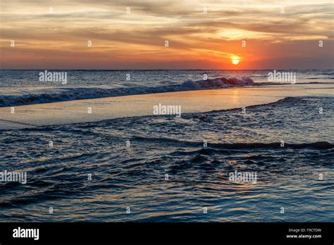 Berawa beach (Pantai Berawa) at sunset. Canggu, Bali, Indonesia Stock Photo - Alamy