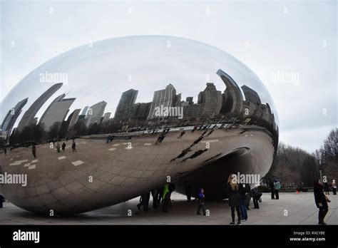 The Bean Statue Chicago Illinois Stock Photo - Alamy