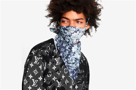 Louis Vuitton unveils US$500 facemask and bandana set - Esquire Middle East