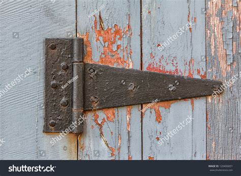 3,114 Barn Door Hinge Images, Stock Photos & Vectors | Shutterstock