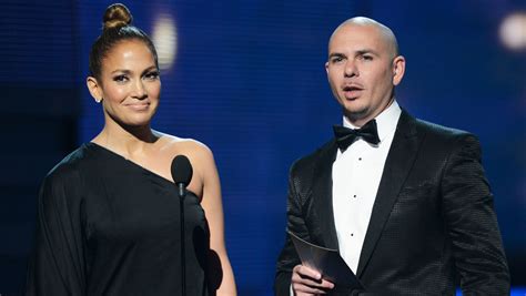 World Cup 2014 official song to feature Jennifer Lopez, Pitbull - CBS News