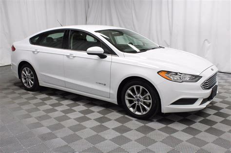 Pre-Owned 2017 Ford Fusion Hybrid SE Sedan in Wichita #U575002 | Super ...