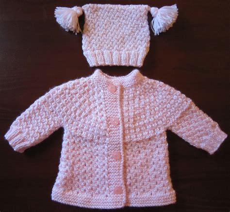 Sea Trail Grandmas: FREE PREEMIE KNIT SWEATER AND HAT WAVES PATTERN