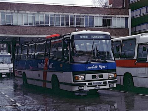 Eastern Counties LT892 (EAH 892Y) | Leyland Tiger/Plaxton Pa… | Flickr