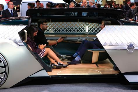 Renault EZ-Ultimo Concept Envisions Self-Driving Luxury Lounge | Carscoops