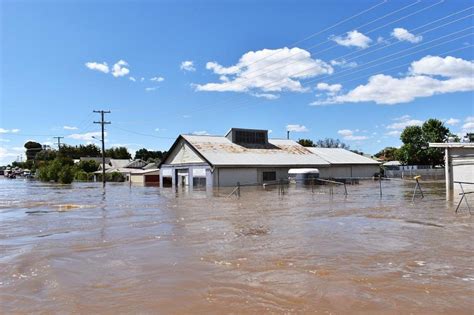 Australia battles floods as frustration swells over relief, warnings ...