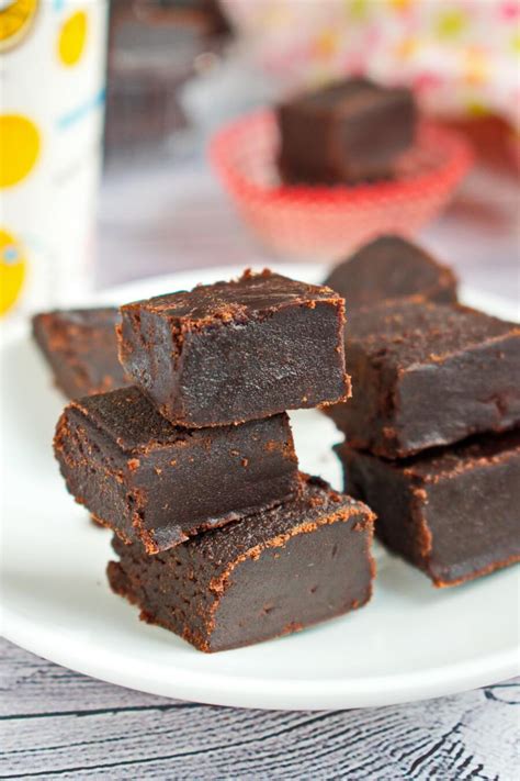 Classic Chocolate Fudge Recipe - COOK.ME