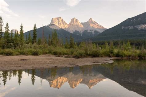 25 EASY Hikes in Canmore with Epic Views (for the whole family!)