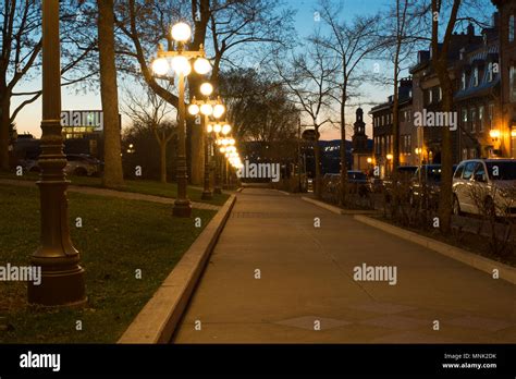 Old Quebec City Night Photographs Stock Photo - Alamy