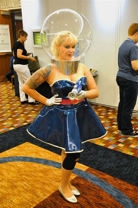 Pin by Karen McG on disfraces | Space girl, Costumes, Dragoncon