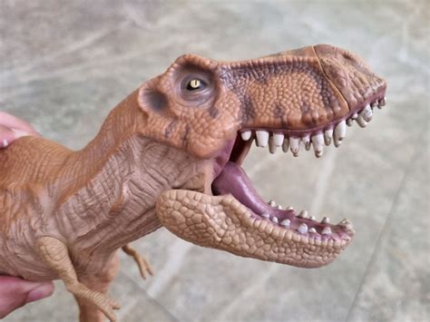 Hasbro Jurassic World T-Rex (Mid Size) JP Jurassic Park, Hobbies & Toys ...