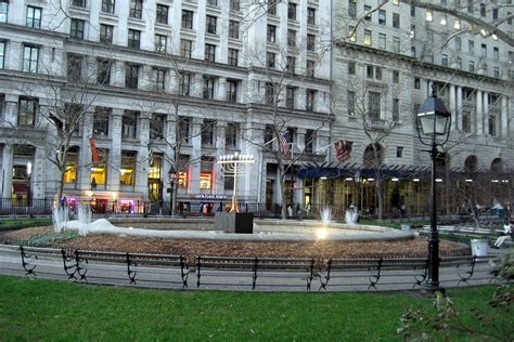 NYC - Bowling Green: Bowling Green Park | Bowling Green is N… | Flickr