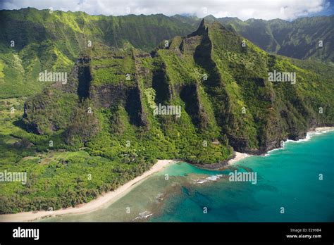 Kauai aerial hi-res stock photography and images - Alamy