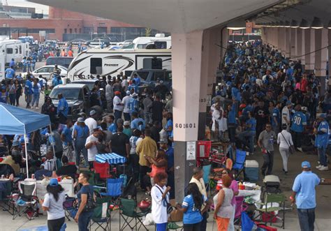 Tailgreeter - Premium Tailgates: Lions vs. Jaguars Game Day Party