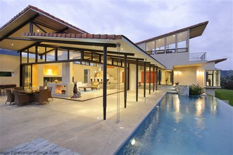 Luxury Resort Style Home in Costa Rica