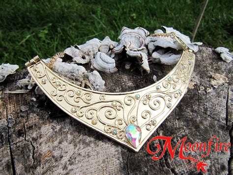 SLEEPING BEAUTY Aurora Princess Crescent Necklace | Crescent necklace ...