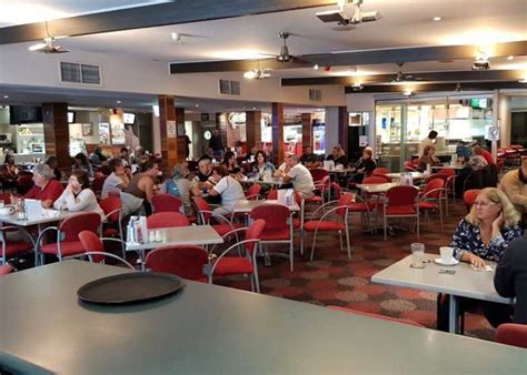 Caloundra Power Boat Club Menu Reviews, Golden Beach