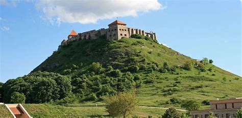 14 greatest fortresses and castles in Hungary