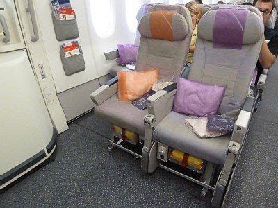 Emirates A380 seating plan with pictures | EK A380 seat map Good & bad seats reviews | Seating ...