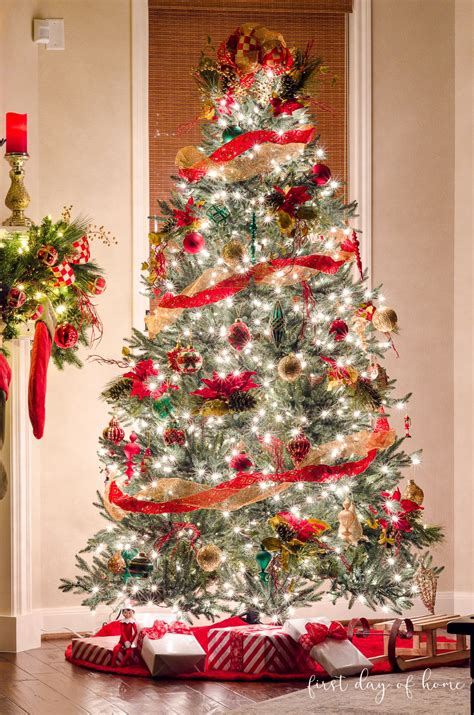 Quick & Easy Tips for Christmas Tree Decorating