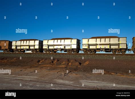 Iron Ore train Pilbara Western Australia Stock Photo - Alamy