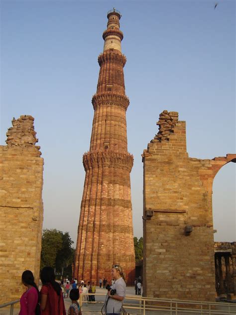 AArShiA: QUTAB MINAR, QUTAB COMPLEX, NEW DELHI