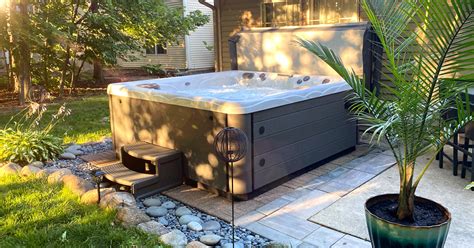 Hot tub landscaping ideas: Plants for privacy - Master Spas Blog