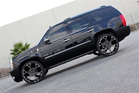 Big Wheels for Cadillac Escalade – Giovanna Luxury Wheels