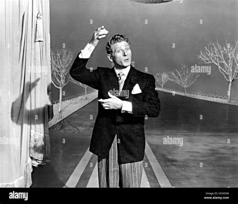 THE SECRET LIFE OF WALTER MITTY, Danny Kaye, 1947 Stock Photo - Alamy