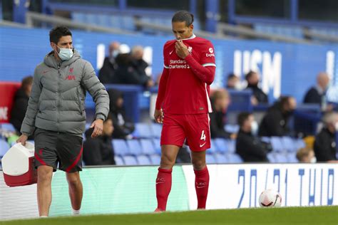 Virgil Van Dijk Injury - Virgil Van Dijk Could Be Out For Liverpool For ...