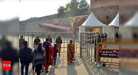 Allahabad: Akshayvat, tree inside Akbar fort, to remain open for 11 ...