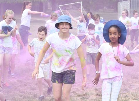 Bletchington Public School students raise money for P and C with colour run | Central Western ...