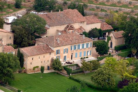 Discover Château Miraval's Côtes de Provence's Delightful Rosé | LATF ...