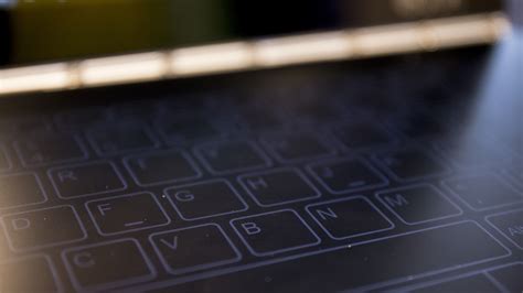 Lenovo's Thinnest Laptop In The World Needs A Touchscreen Keyboard | Gizmodo Australia