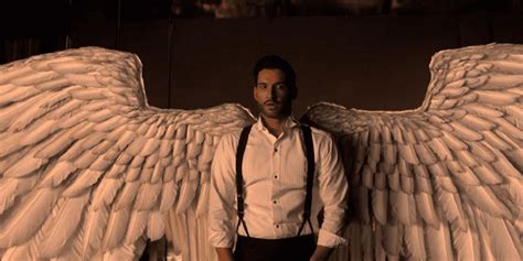 Lucifer: When Does Lucifer Get His Wings Back In The Show? (& Why)