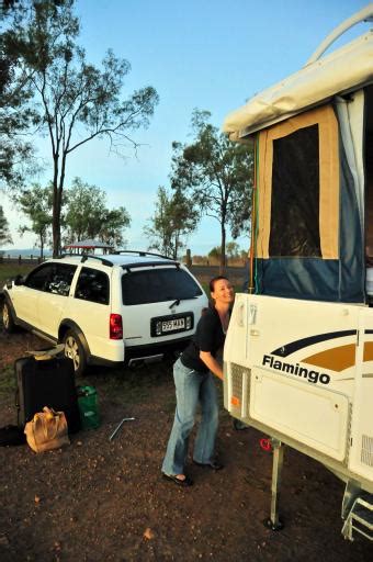 2011 - Wivenhoe Dam (1) - 02 - Dave & Rach @ Fuzzy Travel