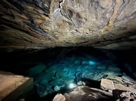 Nil Diya Pokuna: An Enchanting Underground Adventure