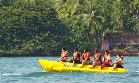 Amazing Goa: Banana Boat Ride In Goa