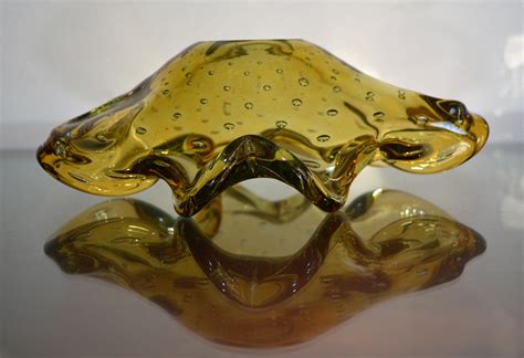 Art Glass Bowl | Collectors Weekly