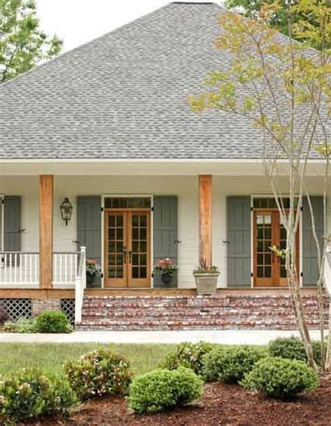 30 Beautiful Farmhouse Exterior Paint Colors Ideas - HOMYHOMEE