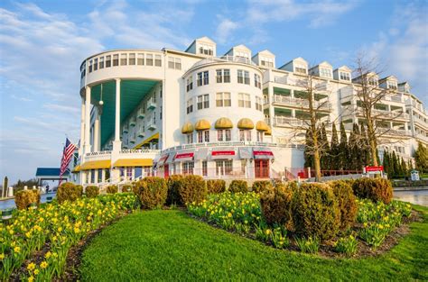 Grand Hotel Mackinac Island: 5 Star Award Winning Hotel