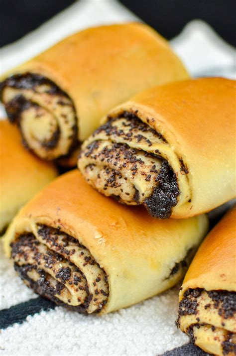 Quick Poppy Seed Rolls | Recipes, Food, Czech recipes